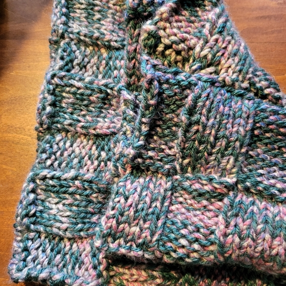 Cowl knit scarf - Picture 2 of 2